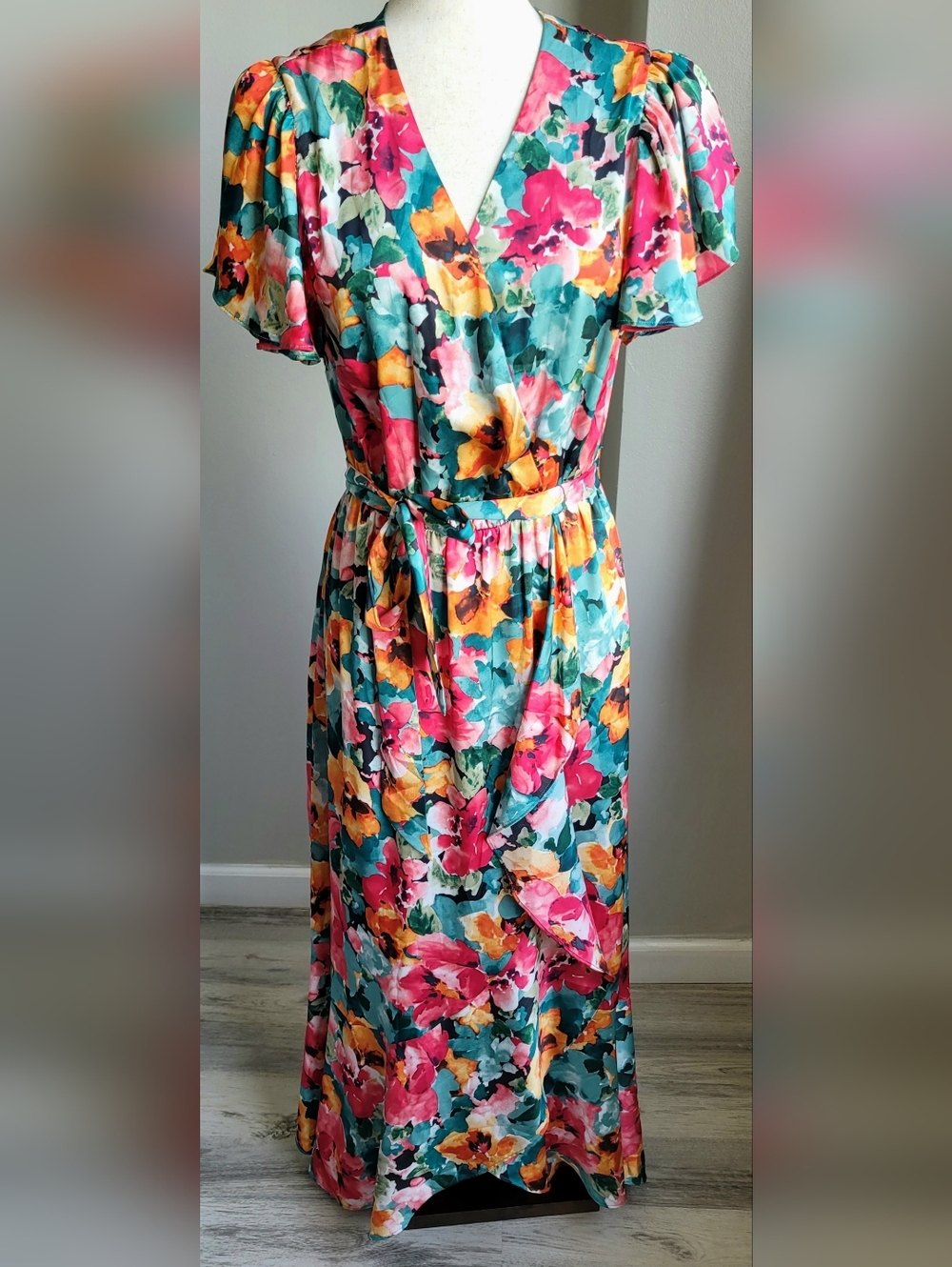 Nicole Miller New York Women’s Floral Wrap Maxi Dress Size M Belted Colorful